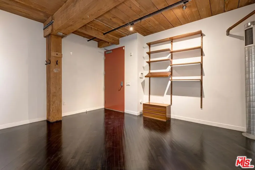530 S Hewitt Street #126 Los Angeles, CA 90013