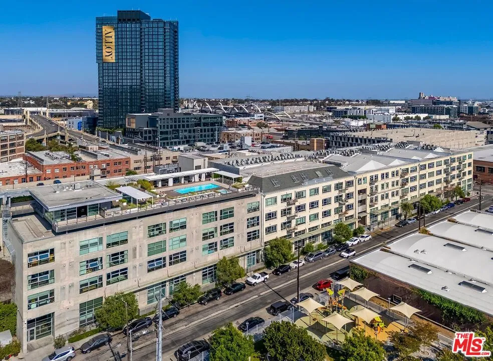 530 S Hewitt Street #126 Los Angeles, CA 90013