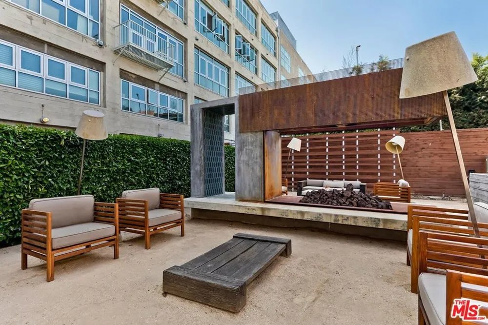 530 S Hewitt Street #126 Los Angeles, CA 90013