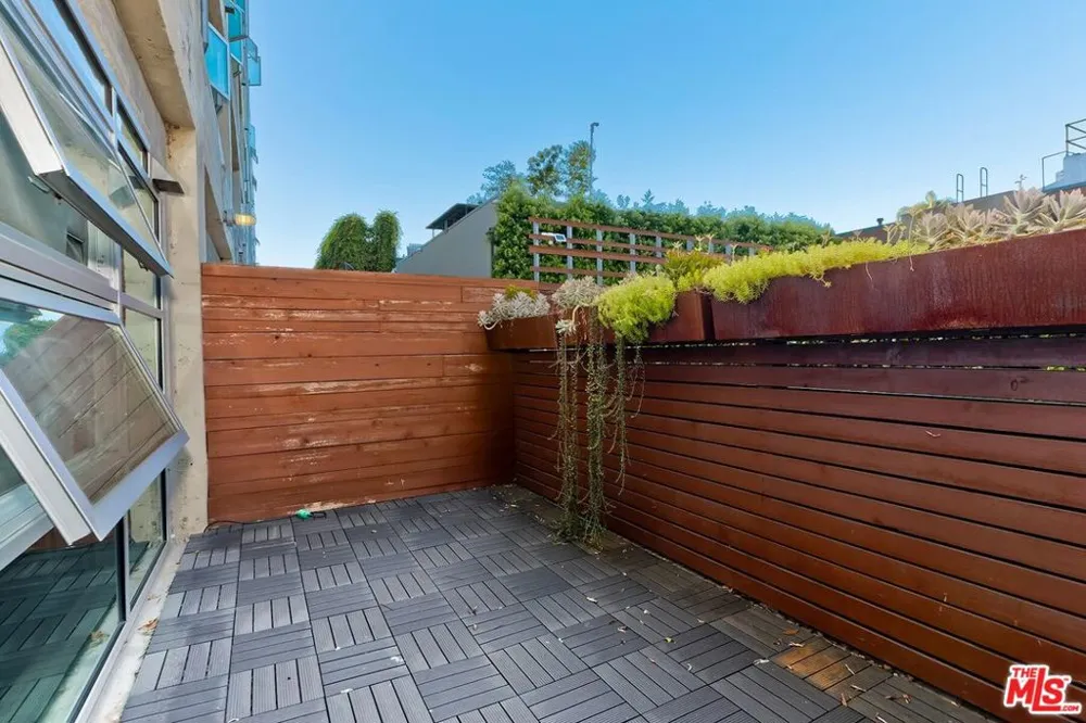 530 S Hewitt Street #126 Los Angeles, CA 90013
