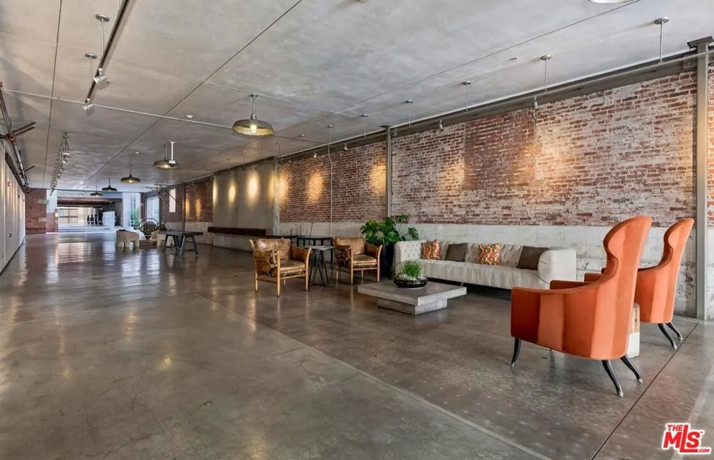 530 S Hewitt Street #126 Los Angeles, CA 90013