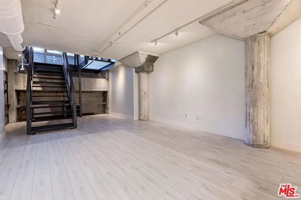 530 S Hewitt Street #126 Los Angeles, CA 90013