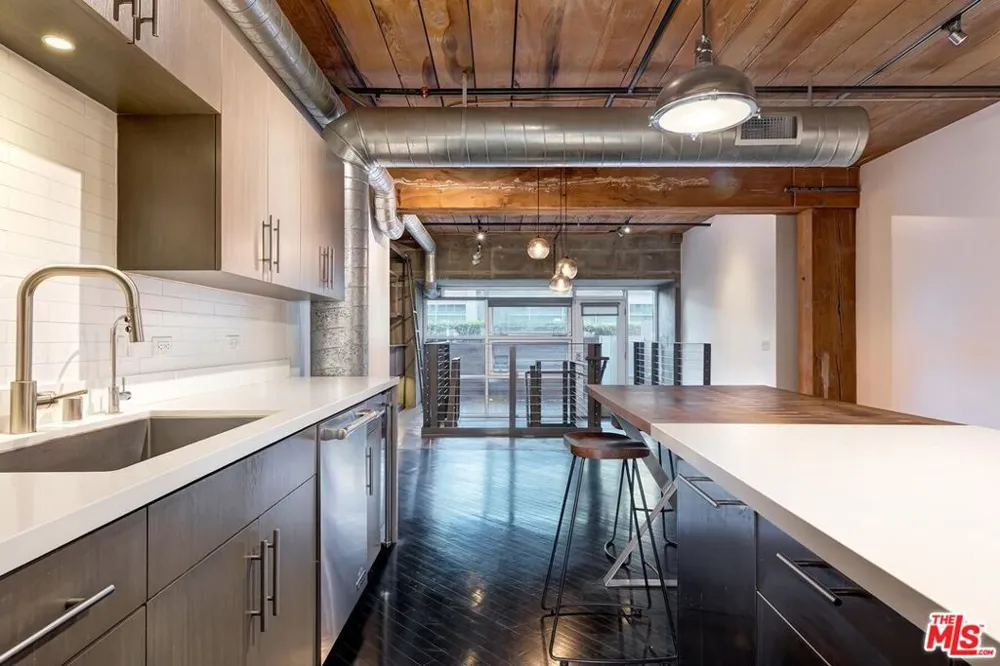 530 S Hewitt Street #126 Los Angeles, CA 90013