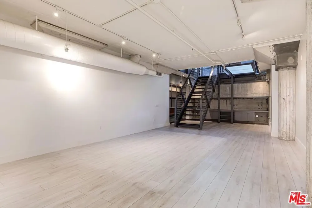 530 S Hewitt Street #126 Los Angeles, CA 90013