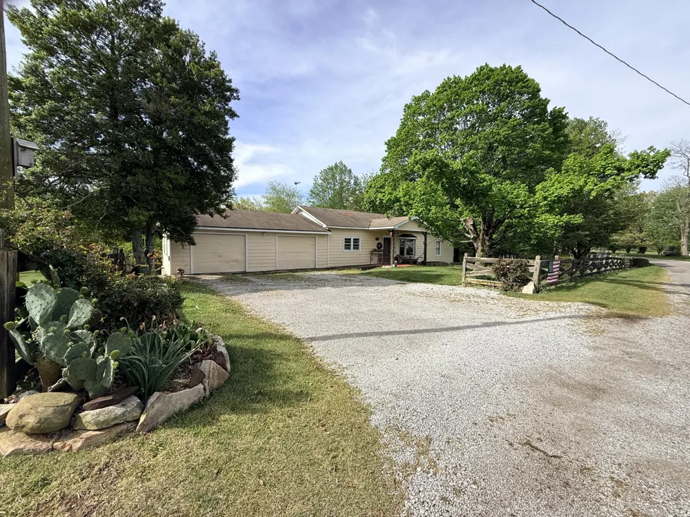 392 Hardbarger Road Monteagle, TN 37356