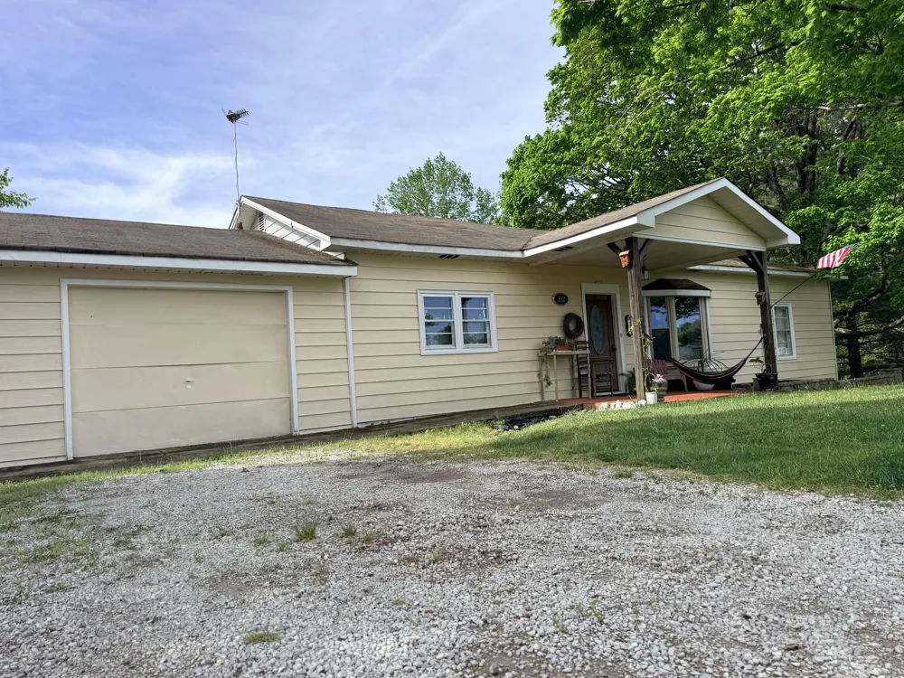 392 Hardbarger Road Monteagle, TN 37356