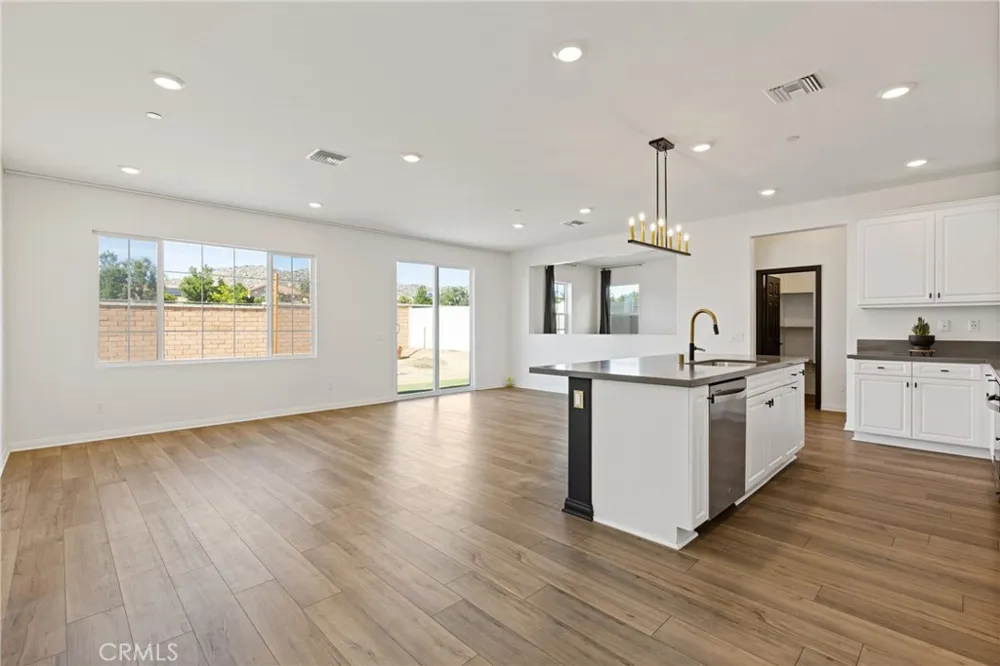 30348 Cedar Creek Way Homeland, CA 92548