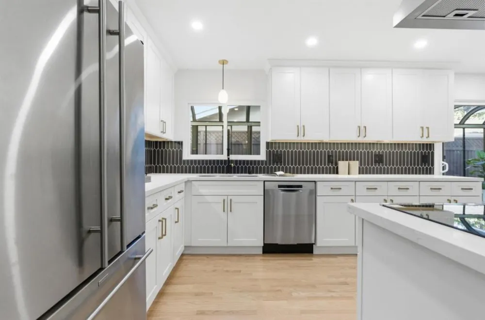 1003 Rosa Avenue Sunnyvale, CA 94086
