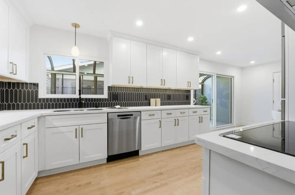 1003 Rosa Avenue Sunnyvale, CA 94086