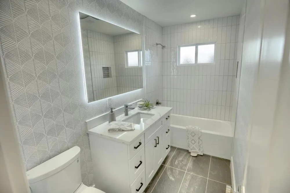 1003 Rosa Avenue Sunnyvale, CA 94086