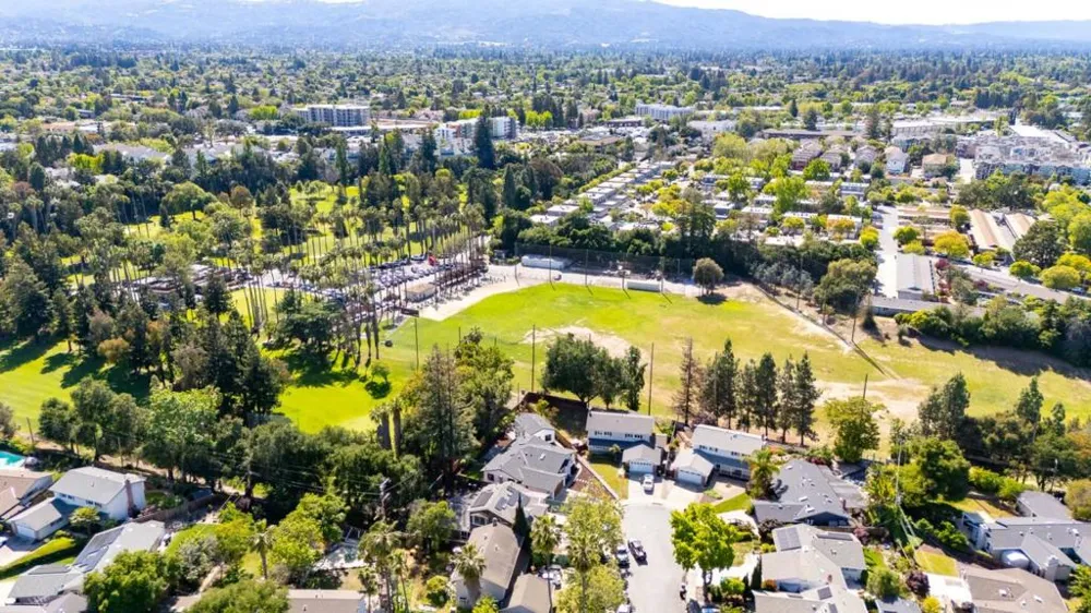1003 Rosa Avenue Sunnyvale, CA 94086
