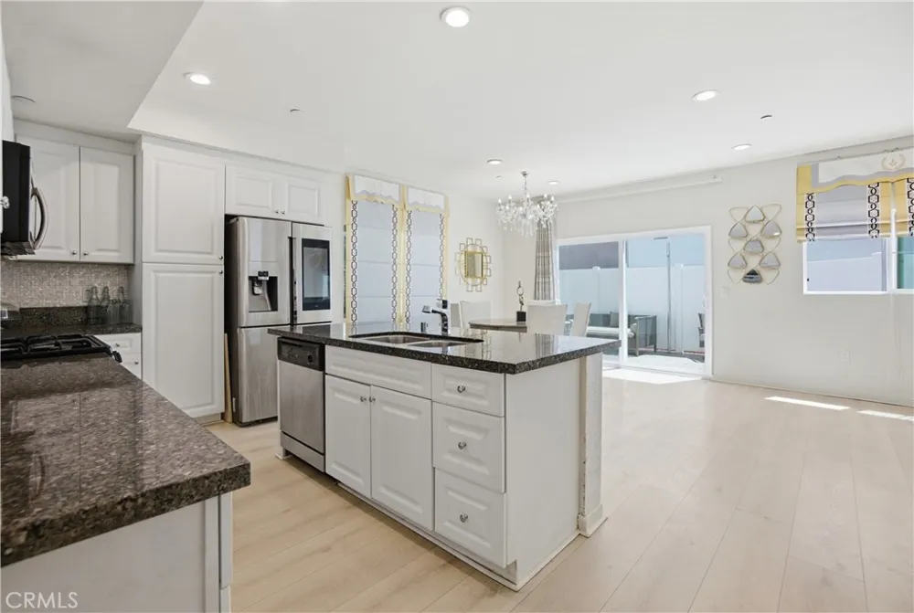 13270 W Sevillana way Sylmar, CA 91342