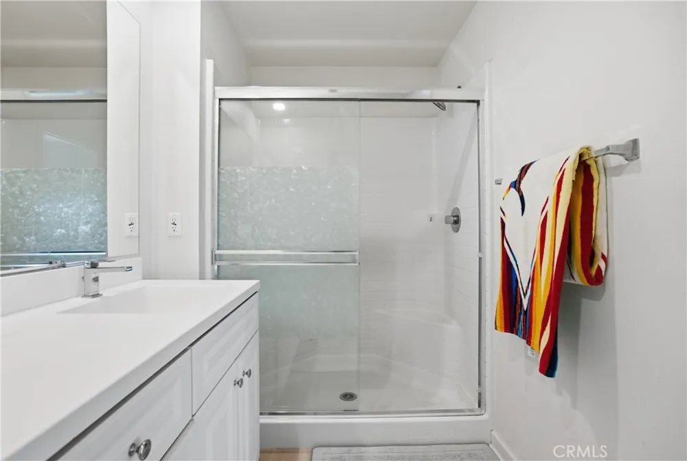 13270 W Sevillana way Sylmar, CA 91342