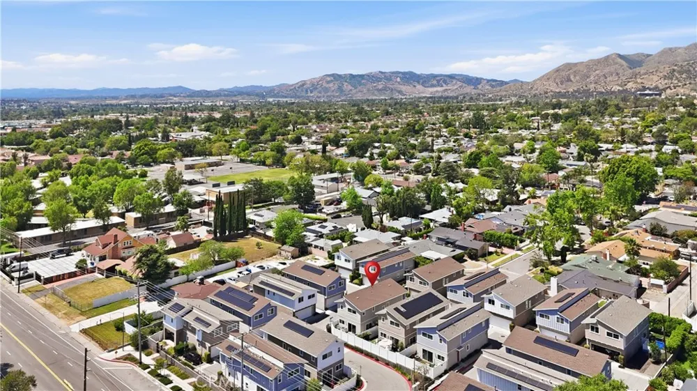 13270 W Sevillana way Sylmar, CA 91342