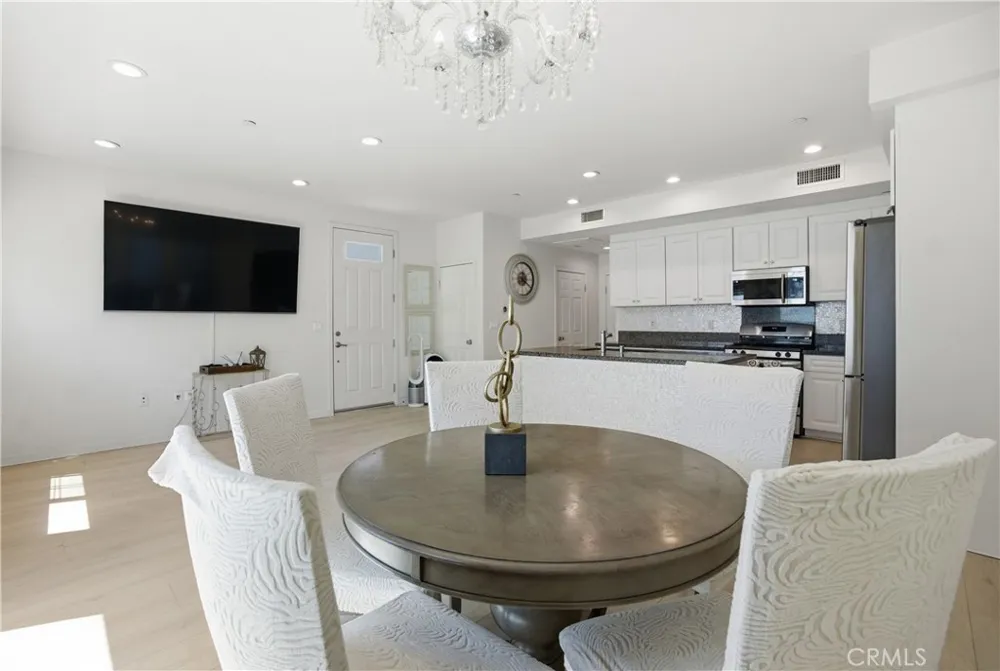 13270 W Sevillana way Sylmar, CA 91342
