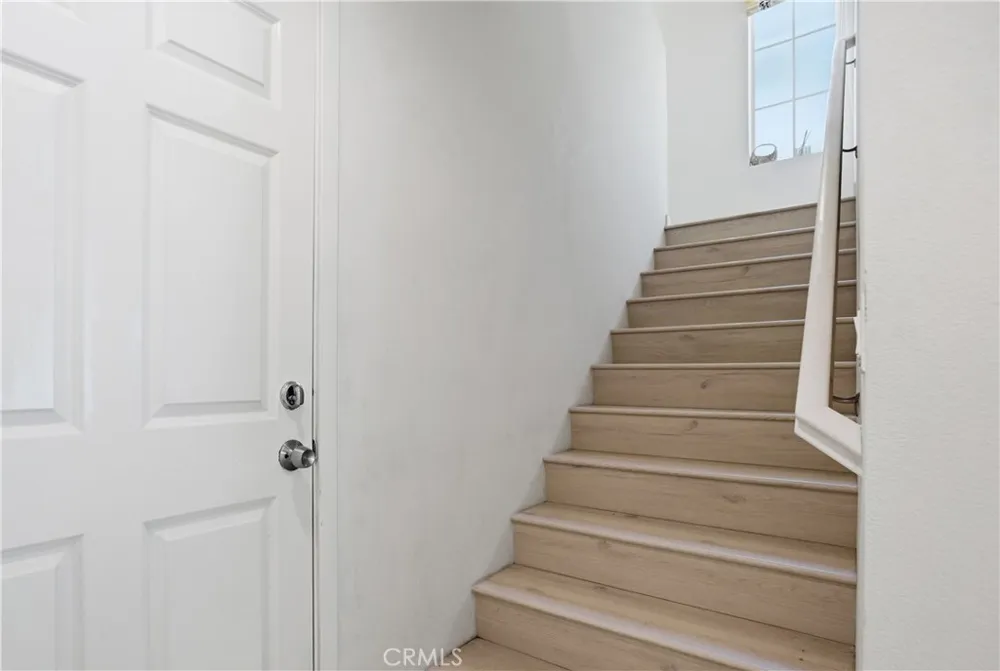13270 W Sevillana way Sylmar, CA 91342
