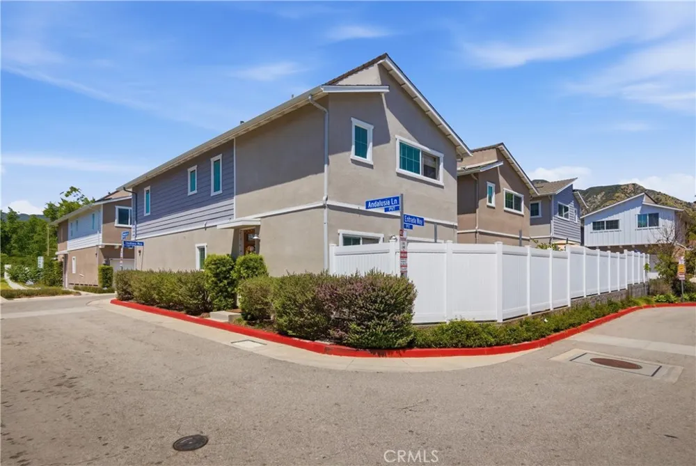 13270 W Sevillana way Sylmar, CA 91342