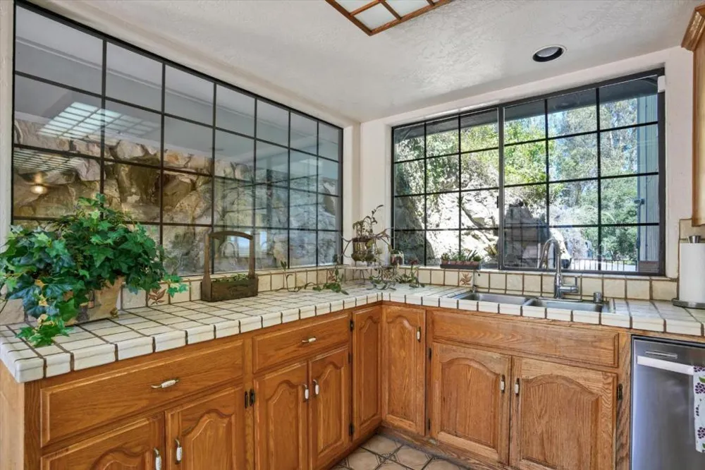 350 Highland Avenue Santa Cruz, CA 95060