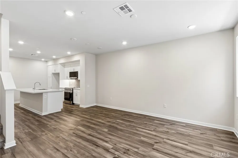 4007 Valley Oak Lane #C El Monte, CA 91733