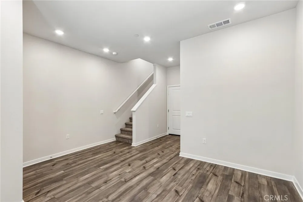 4007 Valley Oak Lane #C El Monte, CA 91733