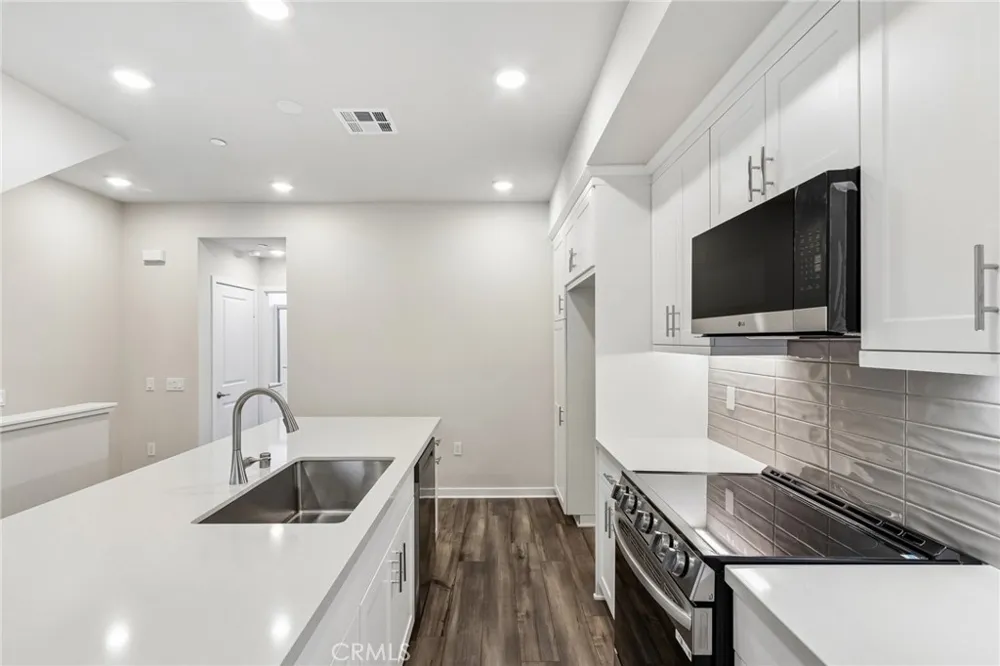 4007 Valley Oak Lane #C El Monte, CA 91733