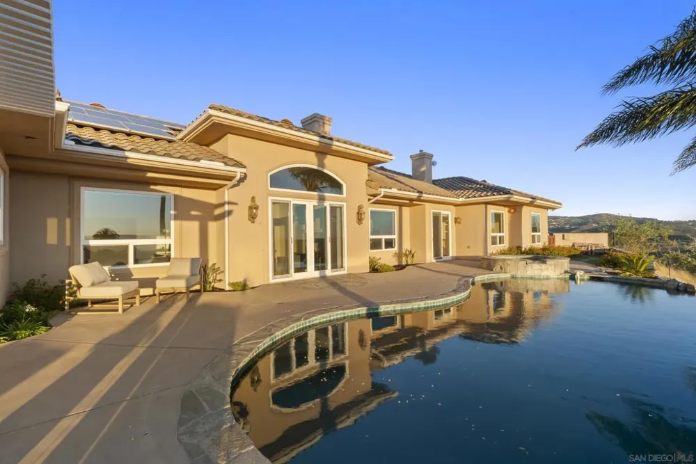 1403 Chariot Ct Bonsall, CA 92003