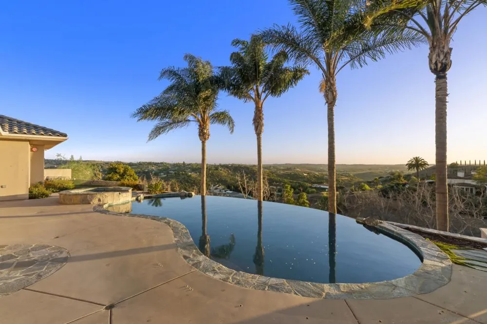 1403 Chariot Ct Bonsall, CA 92003