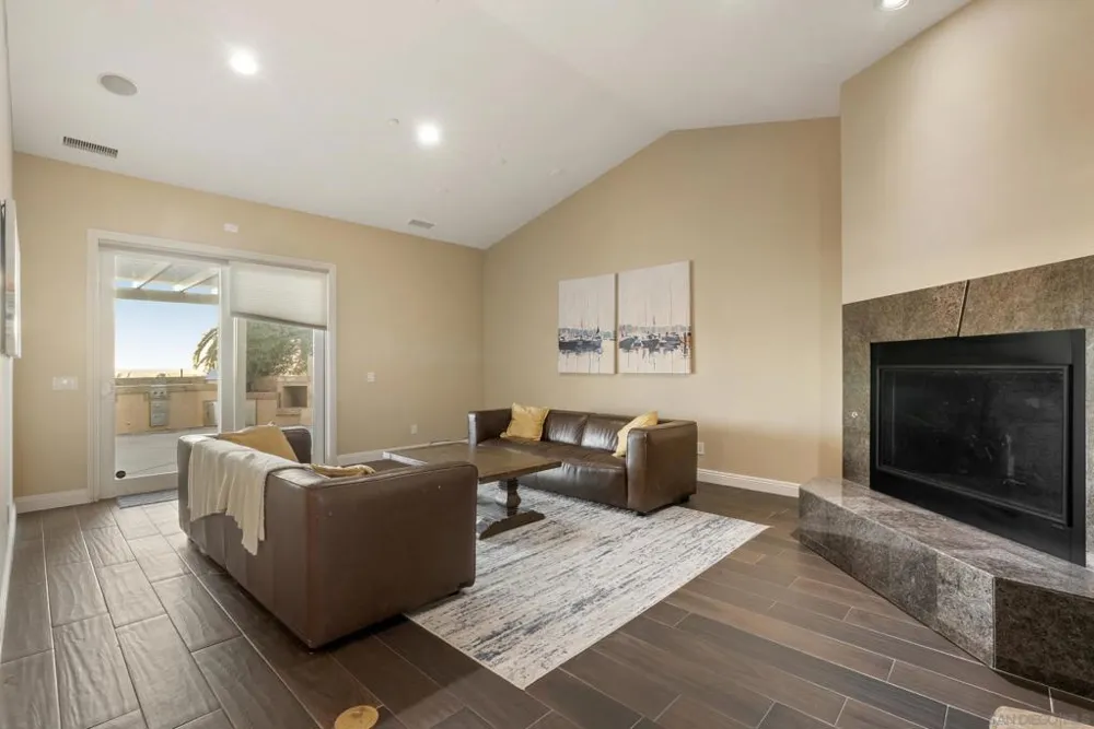 1403 Chariot Ct Bonsall, CA 92003