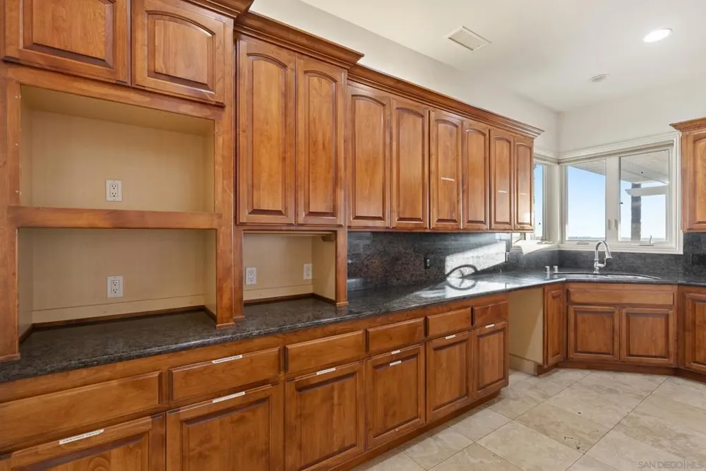 1403 Chariot Ct Bonsall, CA 92003