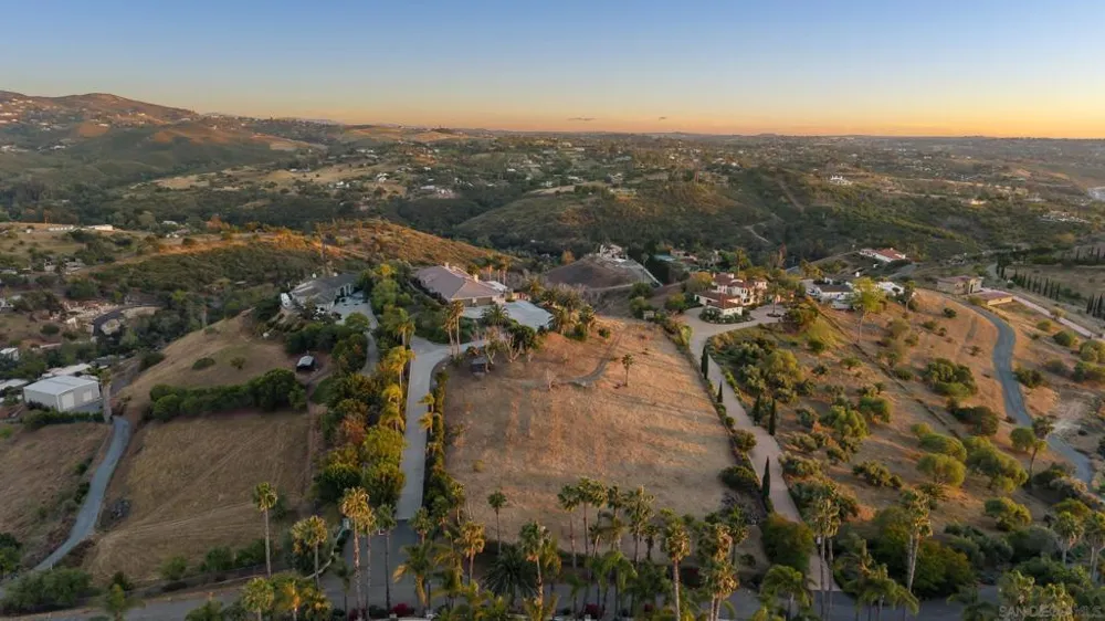 1403 Chariot Ct Bonsall, CA 92003