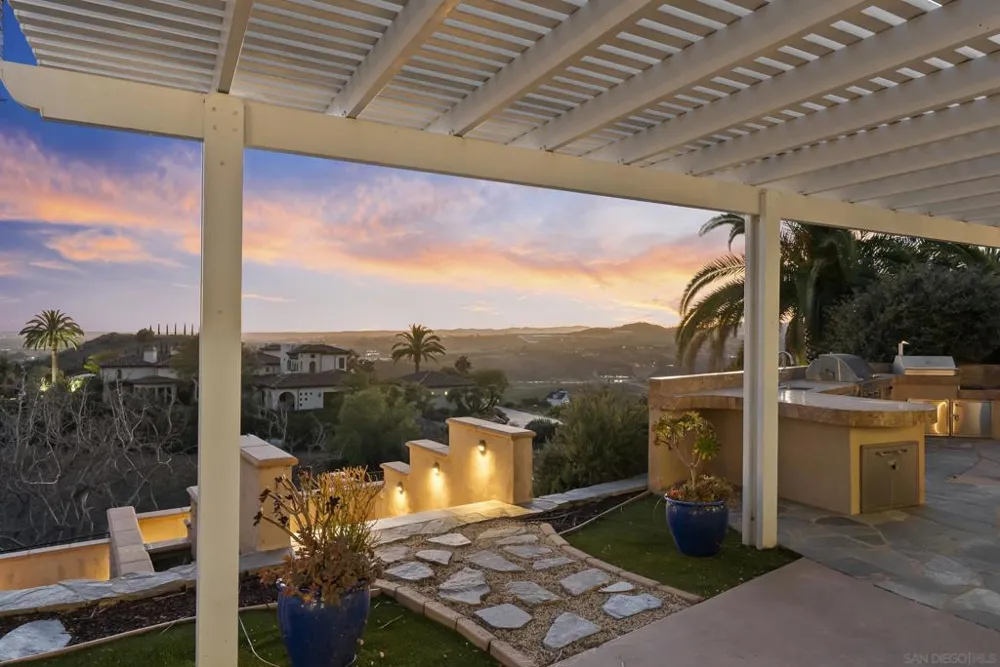 1403 Chariot Ct Bonsall, CA 92003