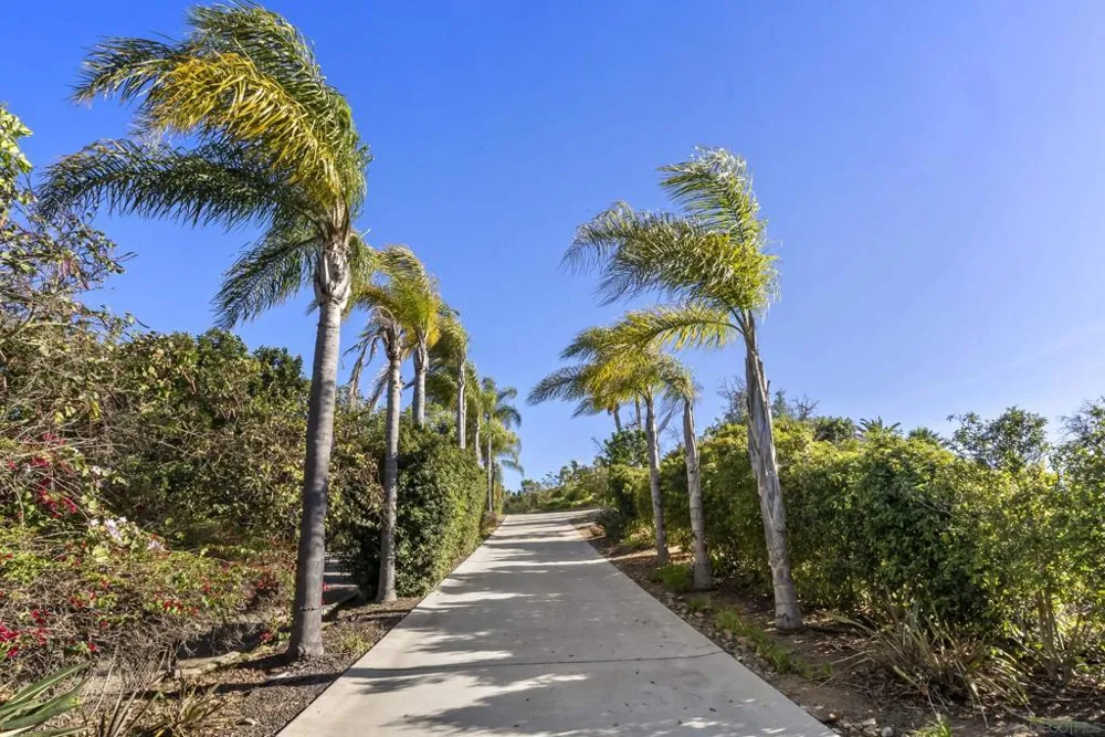 1403 Chariot Ct Bonsall, CA 92003