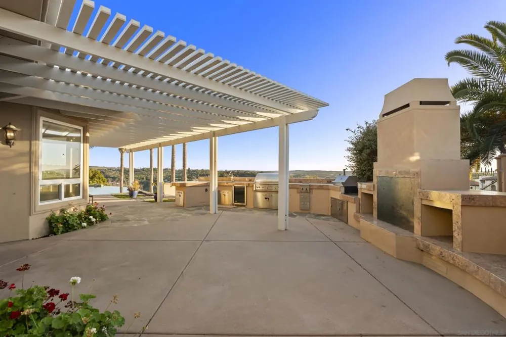 1403 Chariot Ct Bonsall, CA 92003