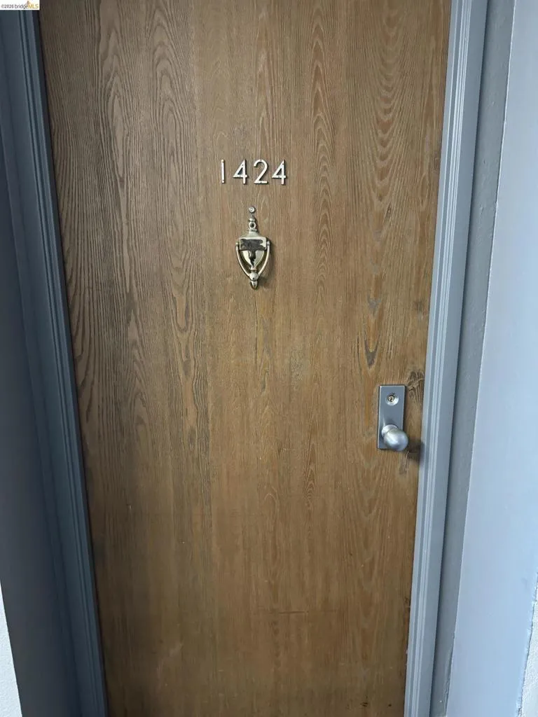 555 Pierce St #1424 Albany, CA 94706