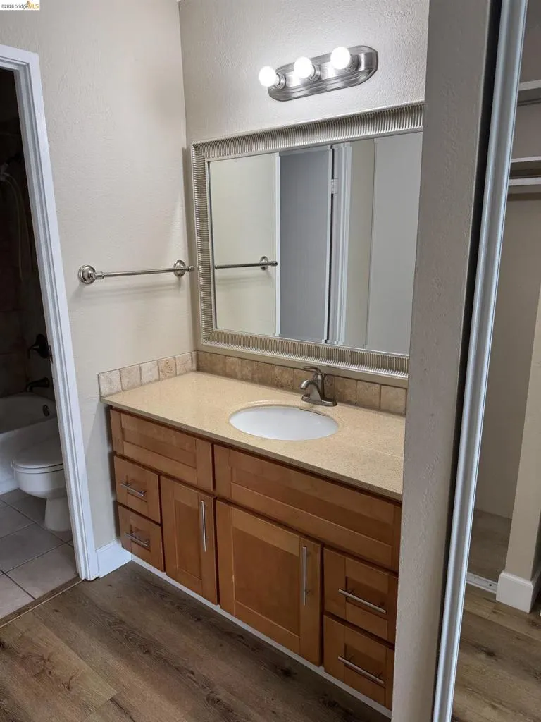 555 Pierce St #1424 Albany, CA 94706