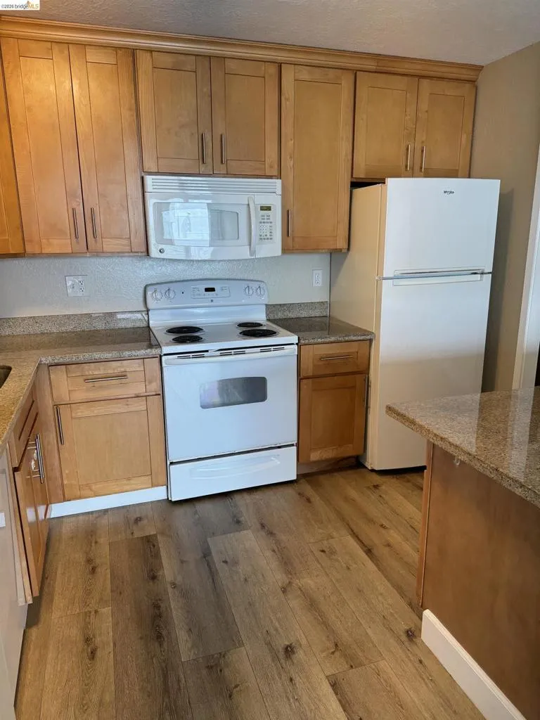 555 Pierce St #1424 Albany, CA 94706