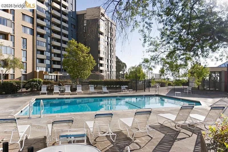 555 Pierce St #1424 Albany, CA 94706
