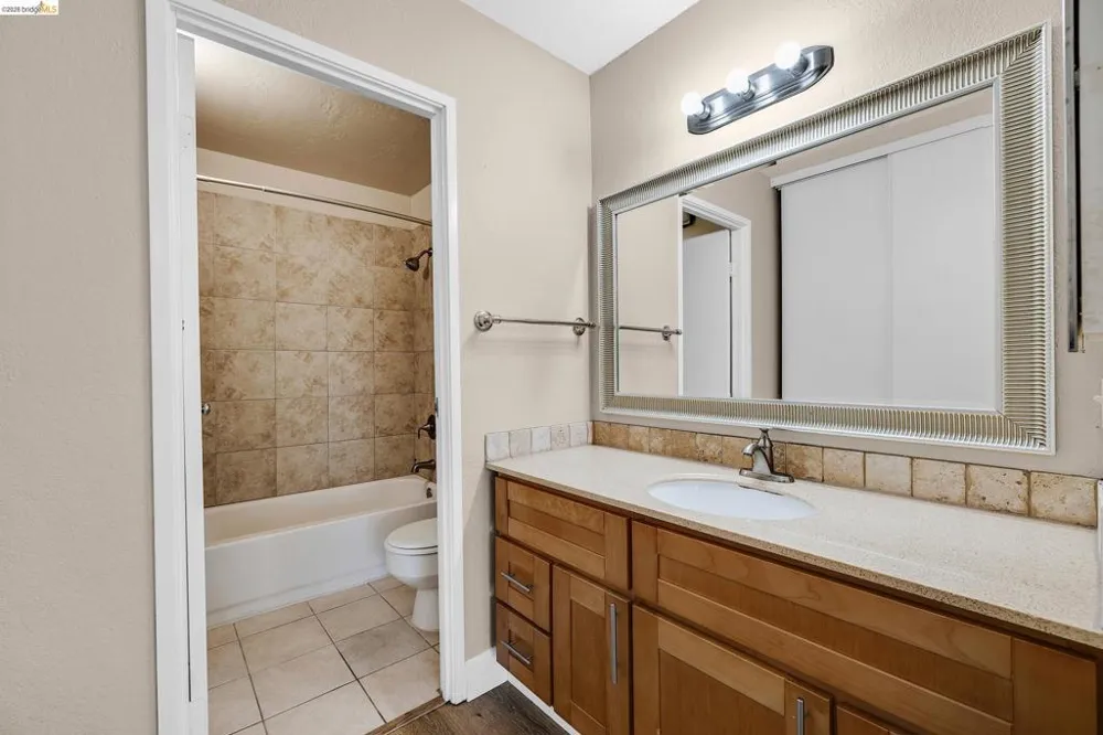 555 Pierce St #1424 Albany, CA 94706