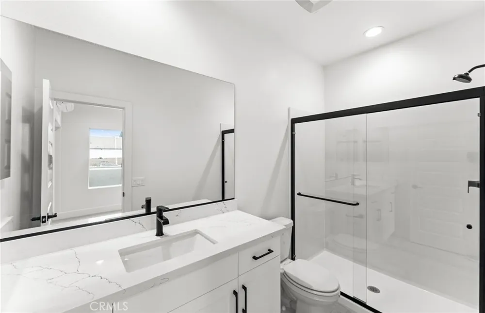 102 Sorrel Court Burbank, CA 91506
