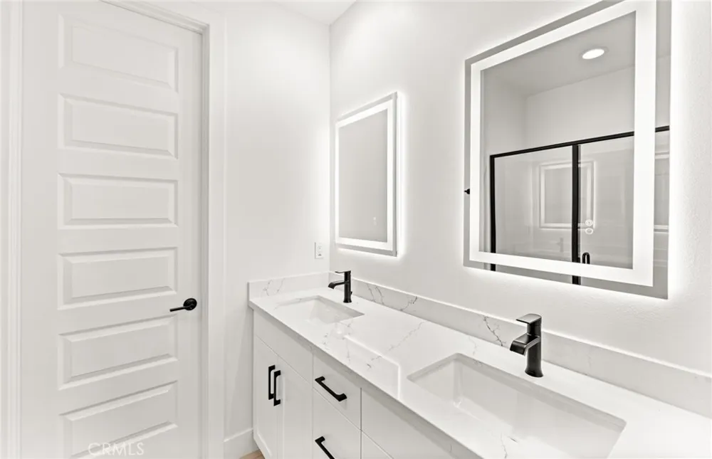 102 Sorrel Court Burbank, CA 91506