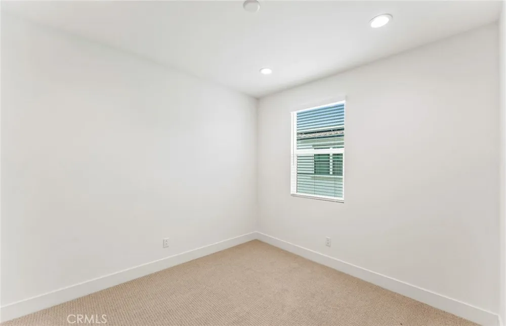 102 Sorrel Court Burbank, CA 91506