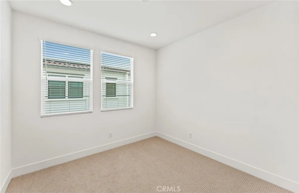 102 Sorrel Court Burbank, CA 91506
