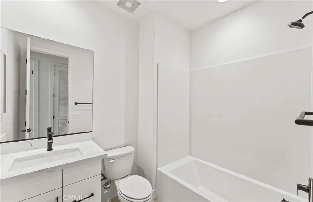 102 Sorrel Court Burbank, CA 91506