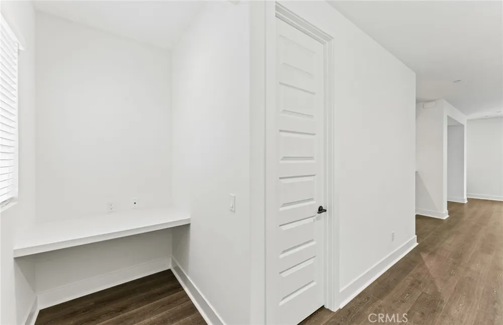 102 Sorrel Court Burbank, CA 91506