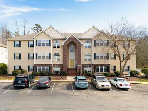 323 Ivy Glen Court