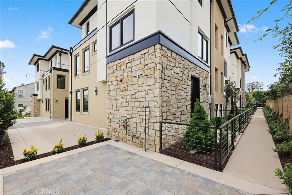 828 Sunset Boulevard #B Arcadia, CA 91007