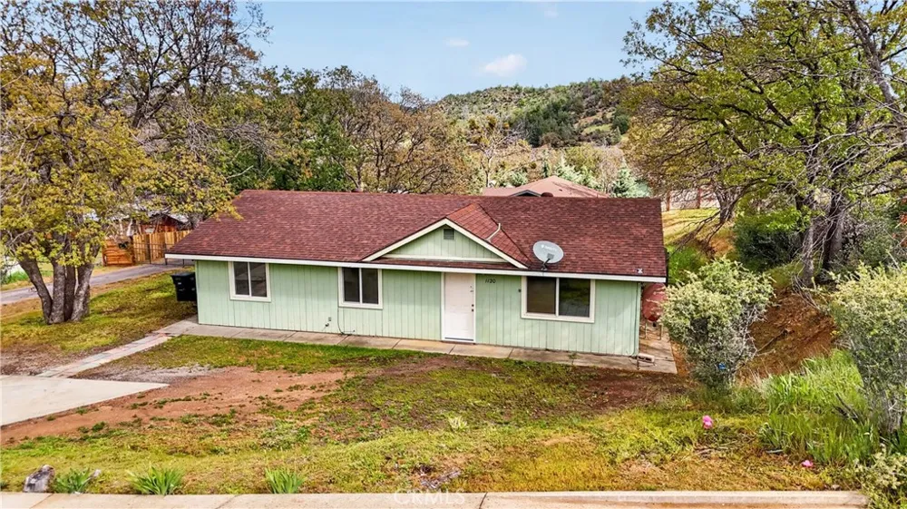 1120 Bluebird Yreka, CA 96097