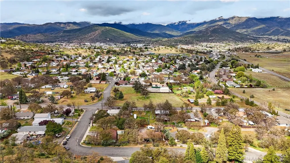 1120 Bluebird Yreka, CA 96097