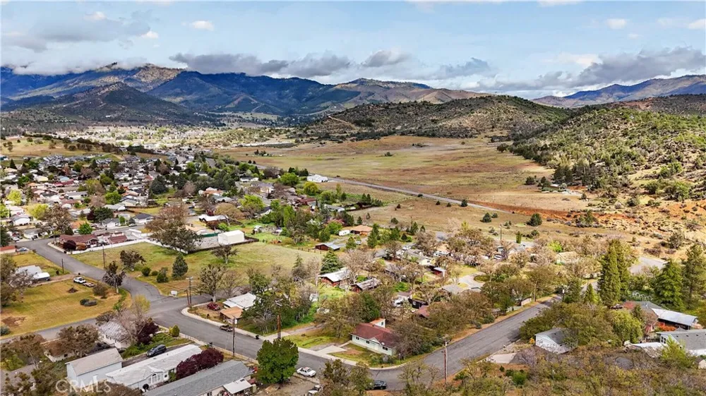 1120 Bluebird Yreka, CA 96097