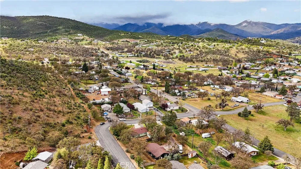 1120 Bluebird Yreka, CA 96097